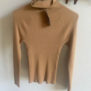 Banana Republic Tan Turtle Neck Size XS